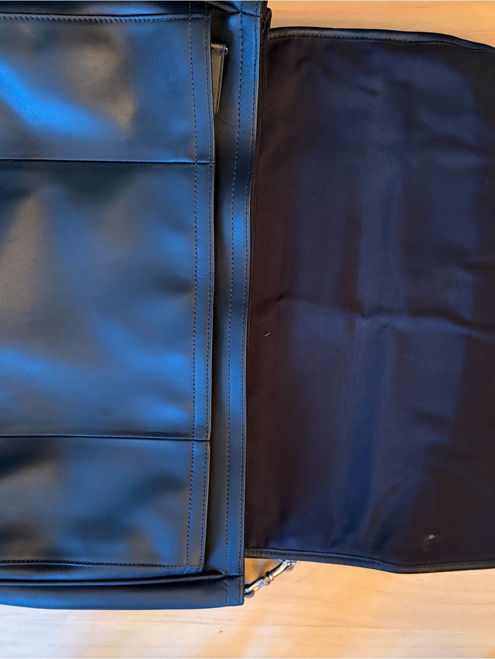 Coach Black Leather Men's Messenger Briefcase - Picture 7 of 8